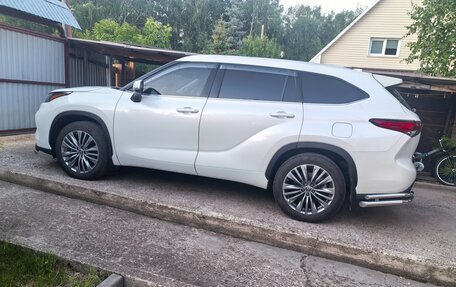 Toyota Highlander, 2021 год, 5 400 000 рублей, 5 фотография