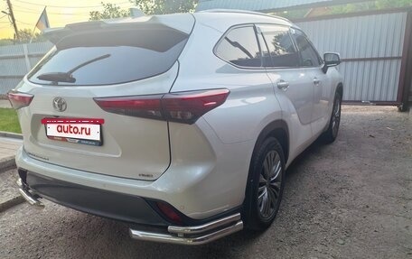 Toyota Highlander, 2021 год, 5 400 000 рублей, 4 фотография