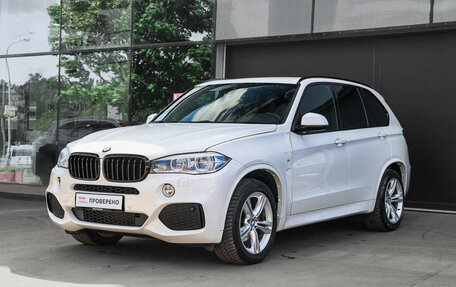 BMW X5, 2018 год, 4 920 000 рублей, 2 фотография