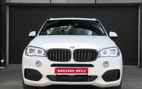 BMW X5, 2018 год, 4 920 000 рублей, 3 фотография