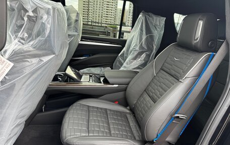 Cadillac Escalade V, 2026 год, 21 300 000 рублей, 13 фотография