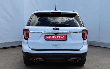 Ford Explorer VI, 2018 год, 2 690 000 рублей, 5 фотография