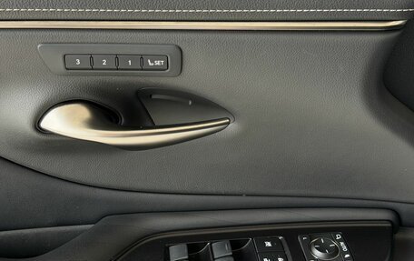 Lexus ES VII, 2019 год, 3 350 000 рублей, 10 фотография