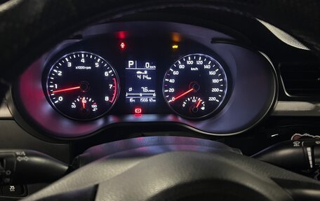 KIA Rio IV, 2018 год, 850 000 рублей, 1 фотография