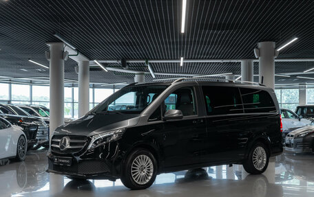 Mercedes-Benz V-Класс, 2022 год, 5 700 000 рублей, 1 фотография
