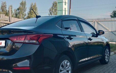 Hyundai Solaris II рестайлинг, 2017 год, 1 140 000 рублей, 3 фотография