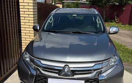 Mitsubishi Pajero Sport III рестайлинг, 2018 год, 2 300 000 рублей, 4 фотография