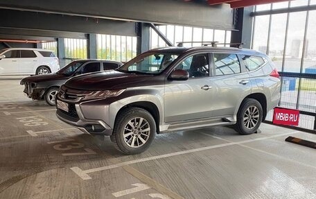 Mitsubishi Pajero Sport III рестайлинг, 2018 год, 2 300 000 рублей, 7 фотография