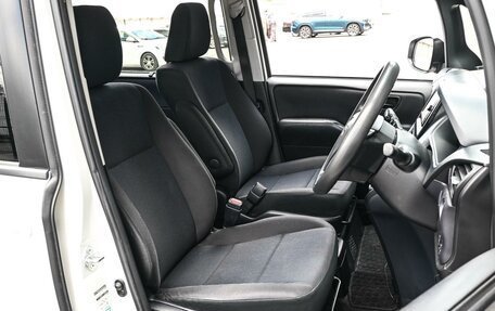 Toyota Noah III, 2014 год, 1 849 000 рублей, 10 фотография