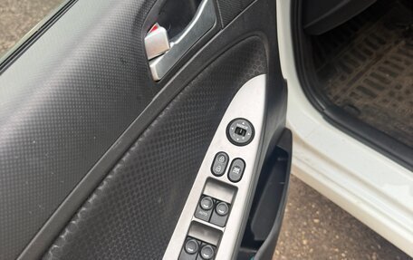 Hyundai Solaris II рестайлинг, 2015 год, 515 000 рублей, 19 фотография