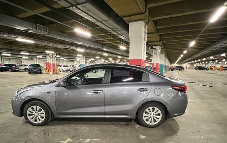 KIA Rio IV, 2018 год, 850 000 рублей, 4 фотография