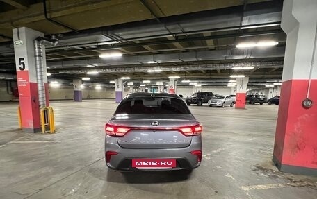KIA Rio IV, 2018 год, 850 000 рублей, 3 фотография
