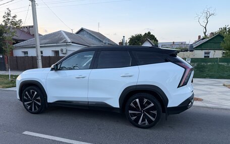 Geely Atlas, 2024 год, 2 300 000 рублей, 4 фотография