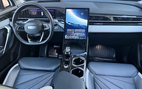 Geely Atlas, 2024 год, 2 300 000 рублей, 24 фотография