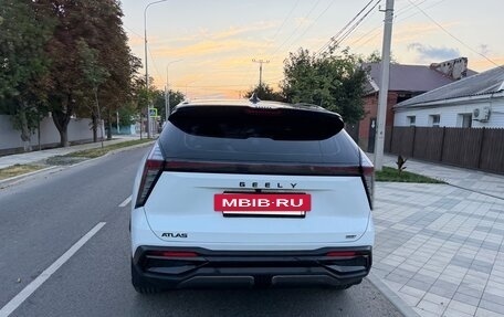 Geely Atlas, 2024 год, 2 300 000 рублей, 7 фотография