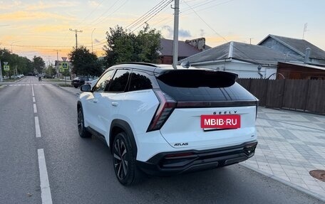 Geely Atlas, 2024 год, 2 300 000 рублей, 6 фотография