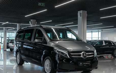 Mercedes-Benz V-Класс, 2022 год, 5 700 000 рублей, 2 фотография