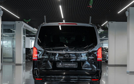 Mercedes-Benz V-Класс, 2022 год, 5 700 000 рублей, 6 фотография