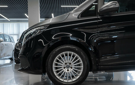 Mercedes-Benz V-Класс, 2022 год, 5 700 000 рублей, 27 фотография