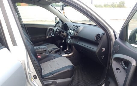 Toyota RAV4, 2011 год, 1 215 000 рублей, 11 фотография