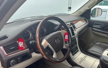 Cadillac Escalade III, 2008 год, 1 900 000 рублей, 8 фотография