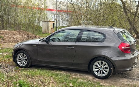 BMW 1 серия, 2008 год, 600 000 рублей, 3 фотография