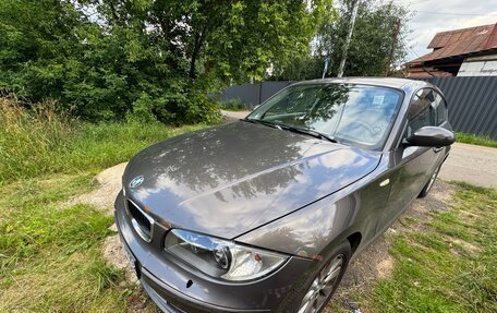 BMW 1 серия, 2008 год, 600 000 рублей, 12 фотография