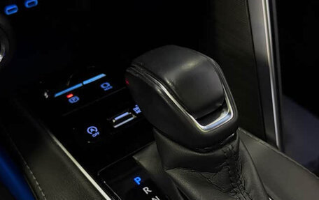 Toyota Harrier, 2023 год, 2 440 000 рублей, 14 фотография