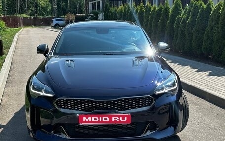 KIA Stinger I, 2022 год, 3 400 000 рублей, 2 фотография