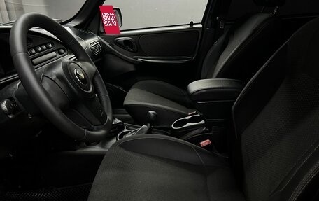 Chevrolet Niva I рестайлинг, 2017 год, 689 888 рублей, 6 фотография