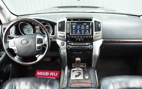 Toyota Land Cruiser 200, 2014 год, 2 599 888 рублей, 11 фотография