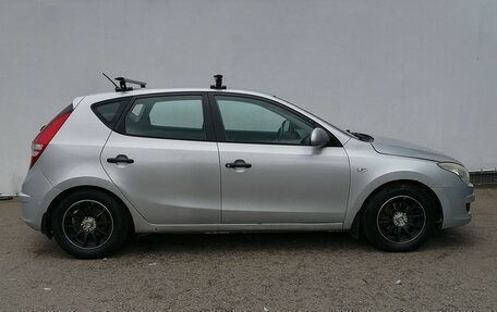 Hyundai i30 I, 2010 год, 550 000 рублей, 4 фотография