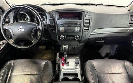 Mitsubishi Pajero IV, 2011 год, 1 820 000 рублей, 9 фотография