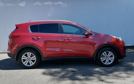 KIA Sportage IV рестайлинг, 2018 год, 1 900 000 рублей, 4 фотография