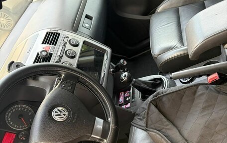 Volkswagen Touran III, 2009 год, 850 000 рублей, 6 фотография