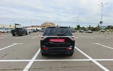 Mitsubishi Outlander III рестайлинг 3, 2012 год, 670 000 рублей, 5 фотография