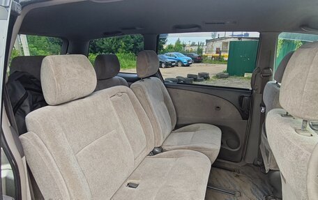 Toyota Estima III рестайлинг -2, 2002 год, 600 000 рублей, 11 фотография