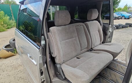Toyota Estima III рестайлинг -2, 2002 год, 600 000 рублей, 15 фотография