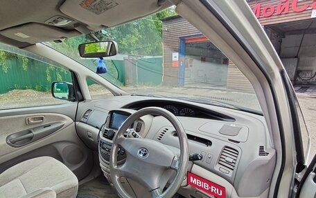 Toyota Estima III рестайлинг -2, 2002 год, 600 000 рублей, 17 фотография