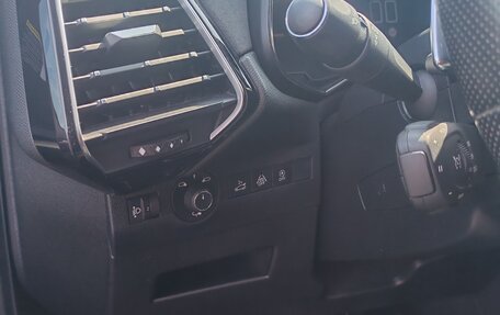 DS 7 Crossback I, 2018 год, 2 100 000 рублей, 16 фотография