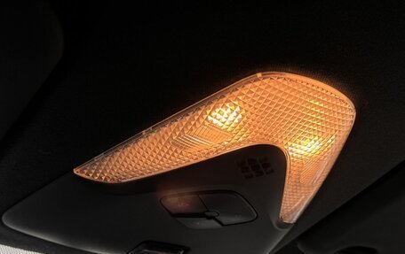 Toyota C-HR I рестайлинг, 2018 год, 2 200 000 рублей, 15 фотография