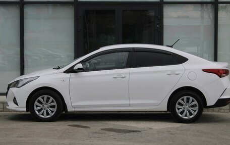Hyundai Solaris II рестайлинг, 2021 год, 1 680 000 рублей, 10 фотография