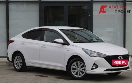 Hyundai Solaris II рестайлинг, 2021 год, 1 680 000 рублей, 5 фотография