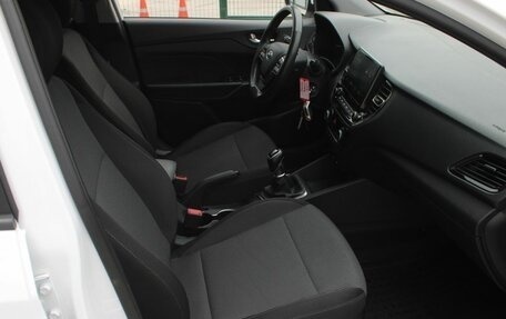 Hyundai Solaris II рестайлинг, 2021 год, 1 680 000 рублей, 16 фотография