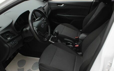 Hyundai Solaris II рестайлинг, 2021 год, 1 680 000 рублей, 15 фотография