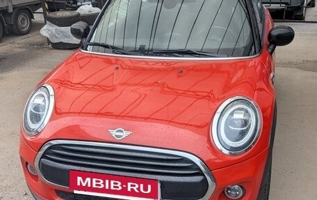MINI Hatch, 2021 год, 1 850 000 рублей, 3 фотография