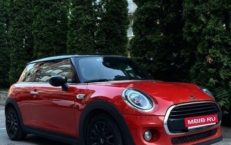 MINI Hatch, 2021 год, 1 850 000 рублей, 2 фотография