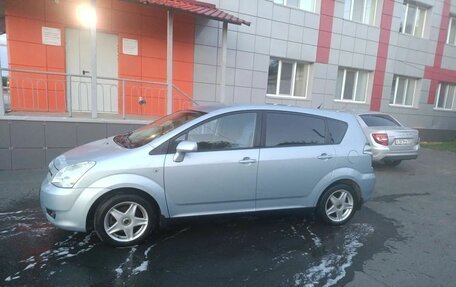 Toyota Corolla Verso I, 2005 год, 720 000 рублей, 2 фотография
