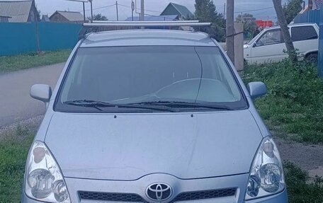 Toyota Corolla Verso I, 2005 год, 720 000 рублей, 6 фотография