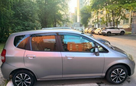 Honda Fit III, 2003 год, 380 000 рублей, 3 фотография